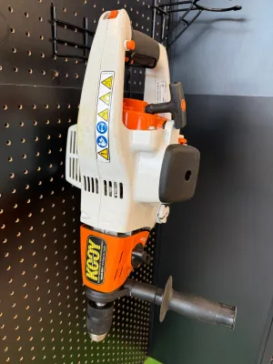 *DEMO* STIHL BT 45 Hand Drill